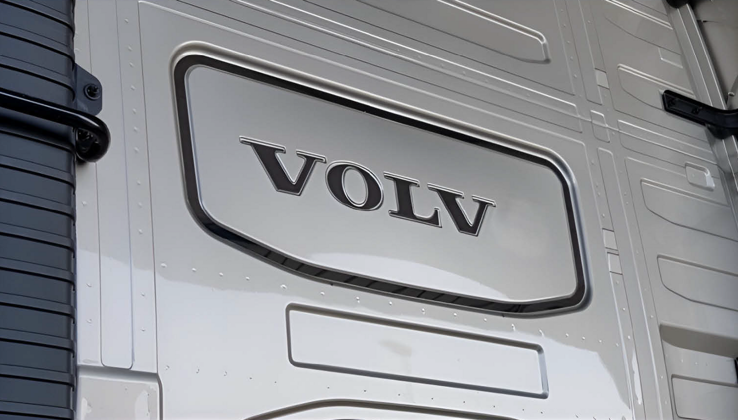 PROFILO POSTERIORE CABINA VOLVO E SCRITTA INTERNA