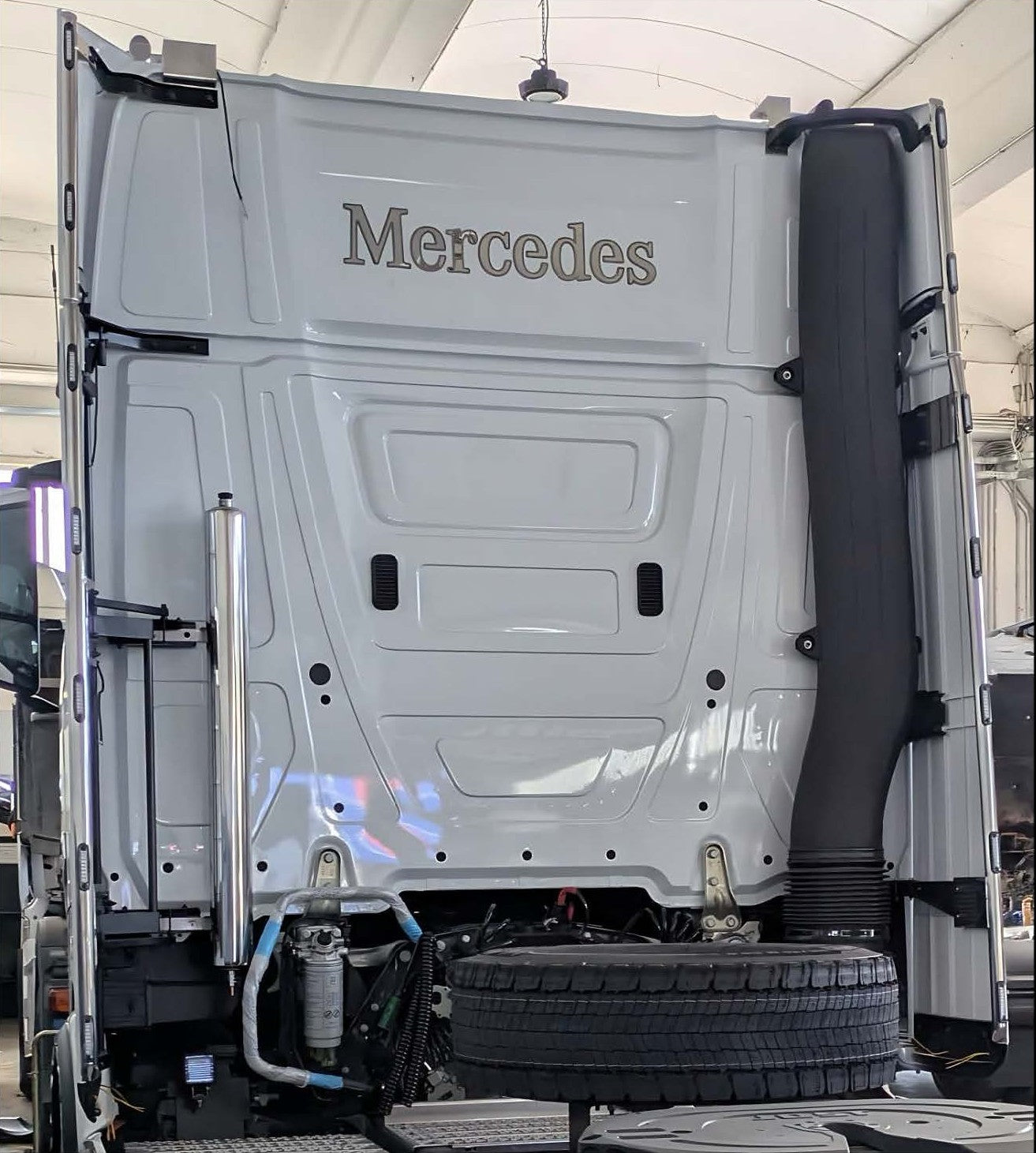 ALI SPOILER ACCIAIO INOX MERCEDES PRO CABIN