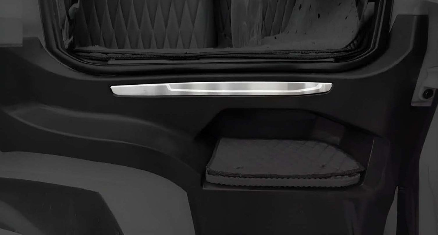COPPIA PEZZI INOX APPLICCO INTERNO PEDANA SCANIA S PZ.2