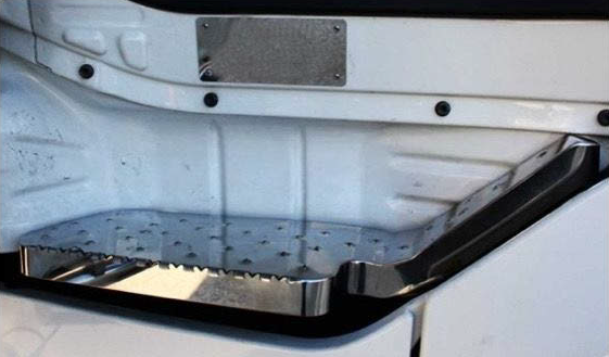 COPPIA TERZO GRADINO INOX PEDANA SALITA SCANIA