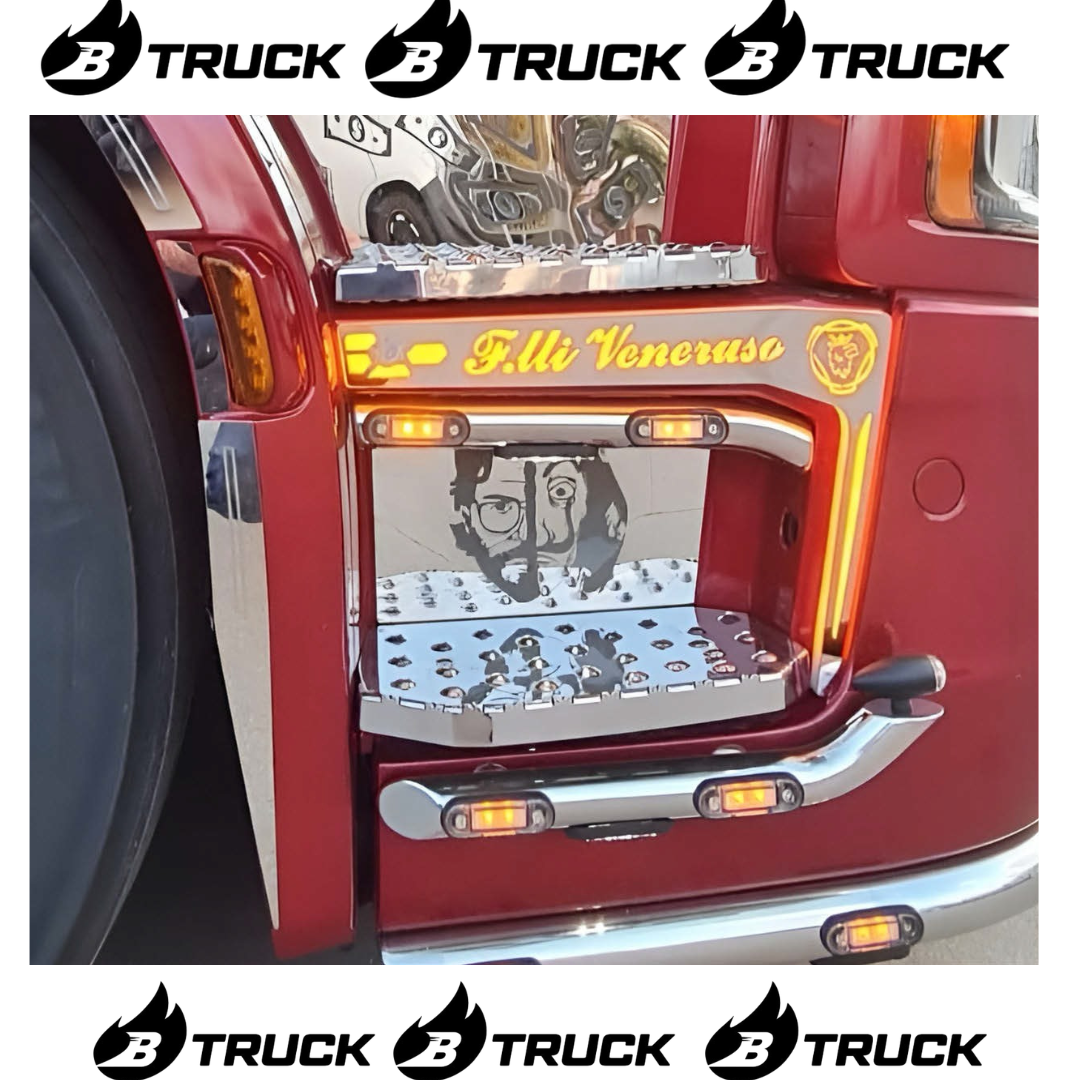 COPPIA RIVESTIMENTO LATERALE PEDANA SCANIA S PZ.2 ILLUMINATO