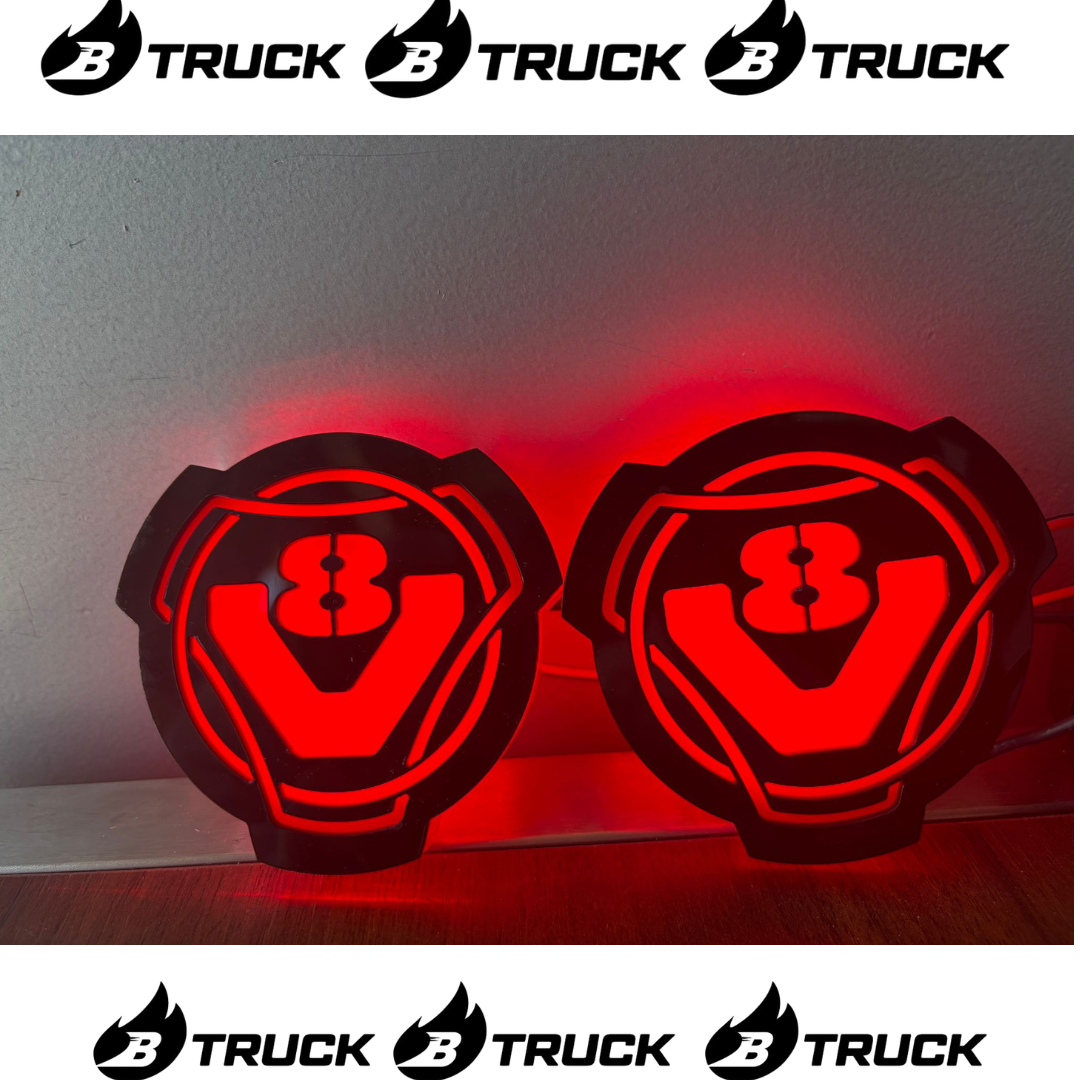 LOGHETTINI ESTERNI IN PLEX LOGO SCANIA V8 ROSSO E NERO