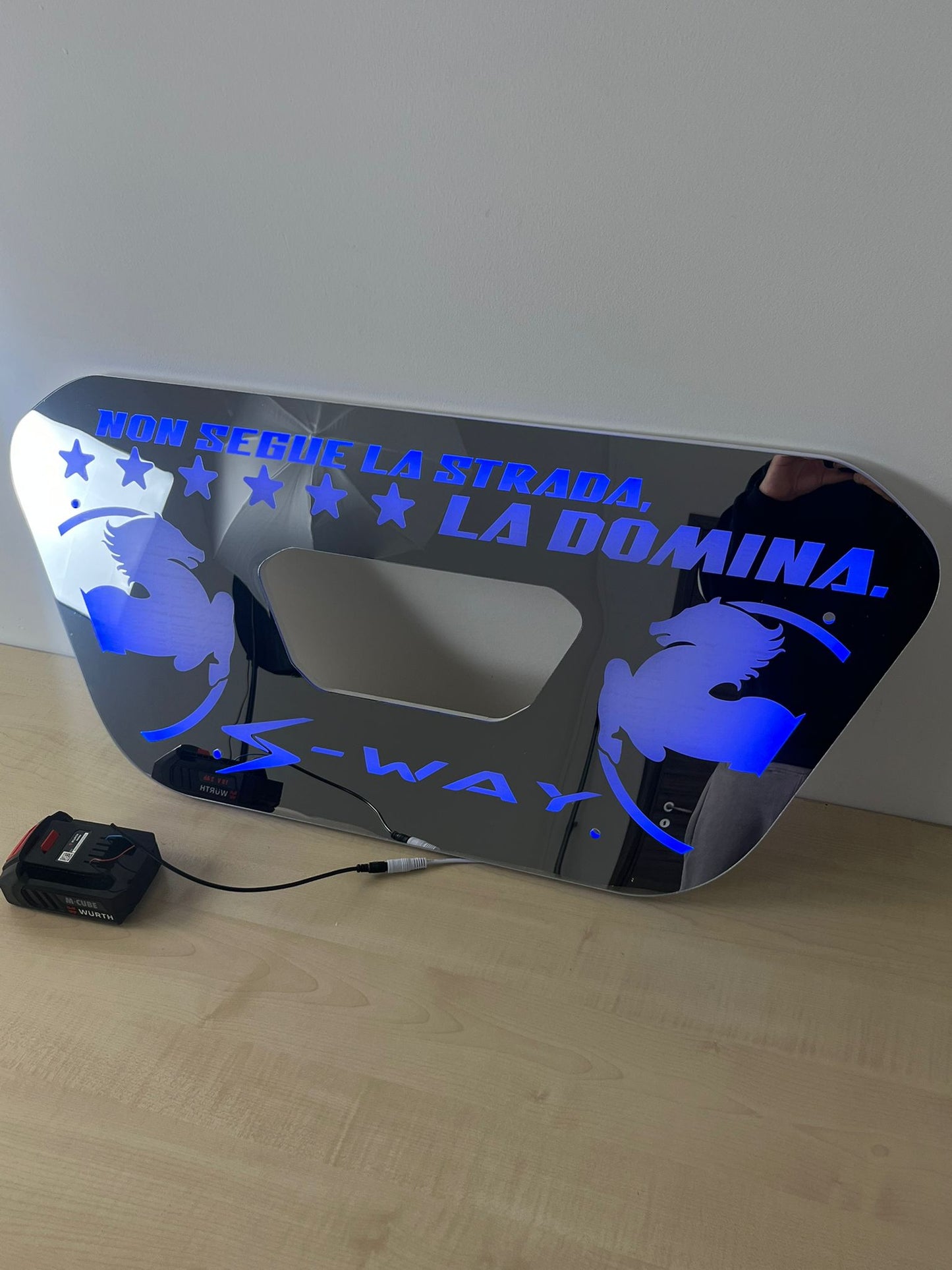 RETROBRANDA INCISIONE LASER SWAY MODELLO "NON SEGUE LA STRADA... LA DOMINA"