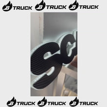 SCRITTA ILLUMINATA ANTERIORE MASCHERA SCANIA S MODELLO FIBRA CARBONIO